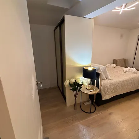 To Rent In Modern House,central Location * دبلن