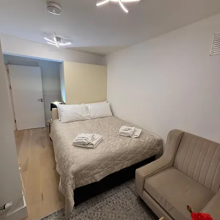 To Rent In Modern House,central Location * دبلن